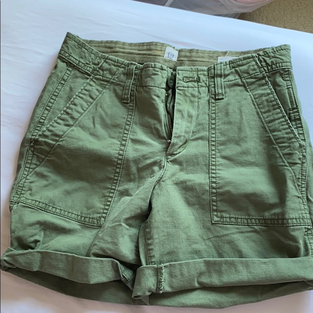GAP green Bermuda shorts